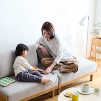 使用例：ベージュ(木脚)