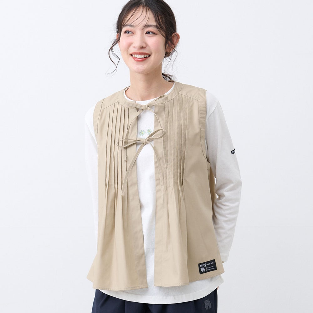 ベージュ