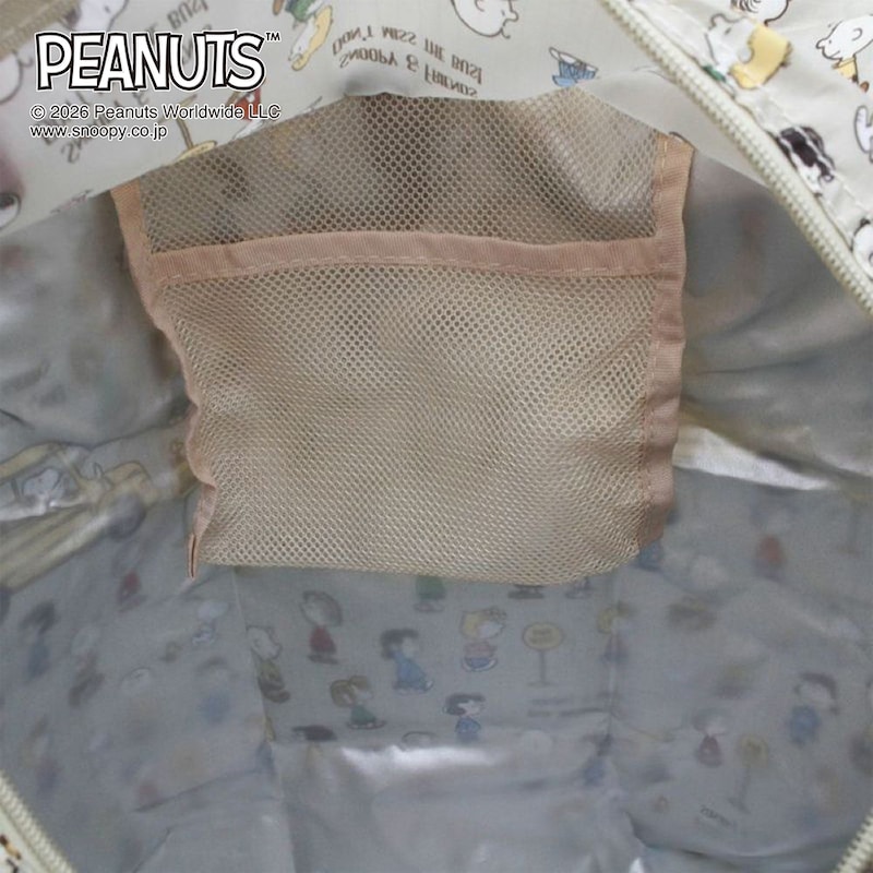 メッシュポケット付き