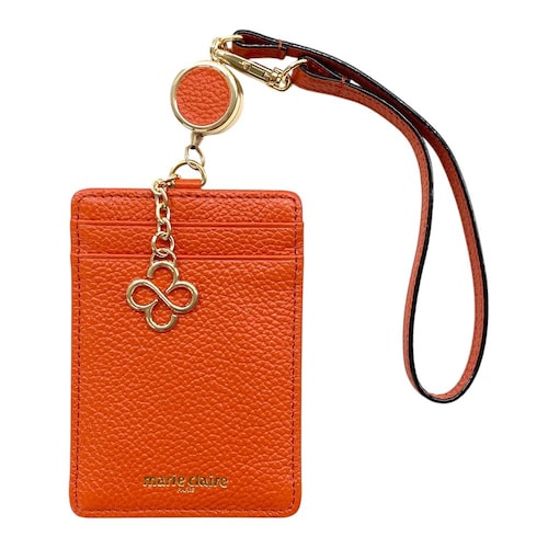 リールが伸びて使いやすい 本革パスケース