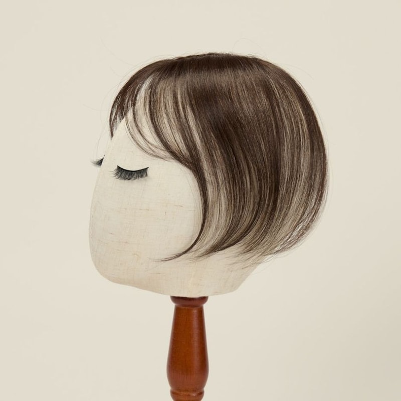 ダークブラウン