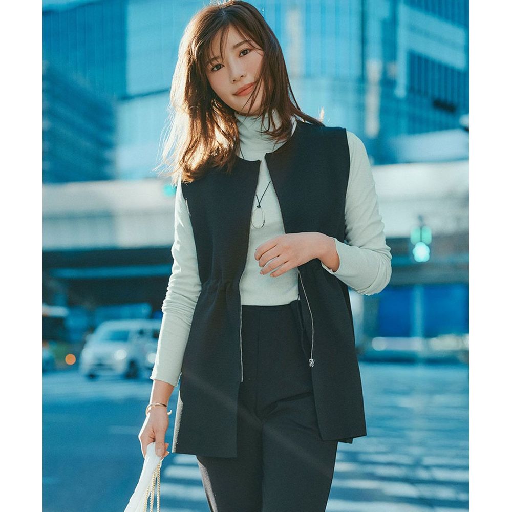 【UNFILO/アンフィーロ】BEAUTY FORM KNIT ZIPジレ 【UNFILO/アンフィーロ】BEAUTY FORM KNIT ZIPジレ