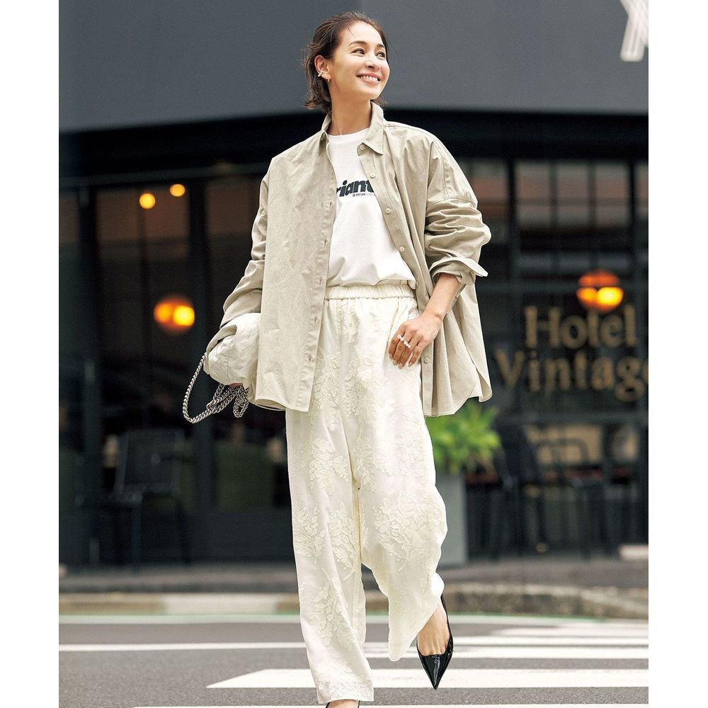 【オンワード樫山】【UNFILO/アンフィーロ】ボタニカル エンブロイダリー パンツ