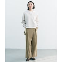 ベージュ