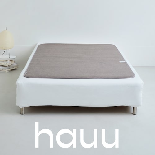 竹炭を配合した防カビ・防ダニ・消臭機能の除湿シート2点セット ＜敷き寝具の除湿パッド＋まくらに使える除湿パッドマルチ＞