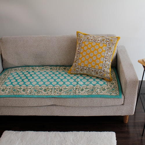 ソレイアードデザインの額縁柄座面クッション