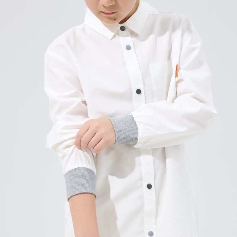 袖口リブでお子様でも捲り上げやすい