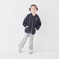 グレーチェック／モデル身長110.5cm・110サイズ