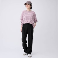 ペールピンク×グレー／モデル身長166cm・M～L