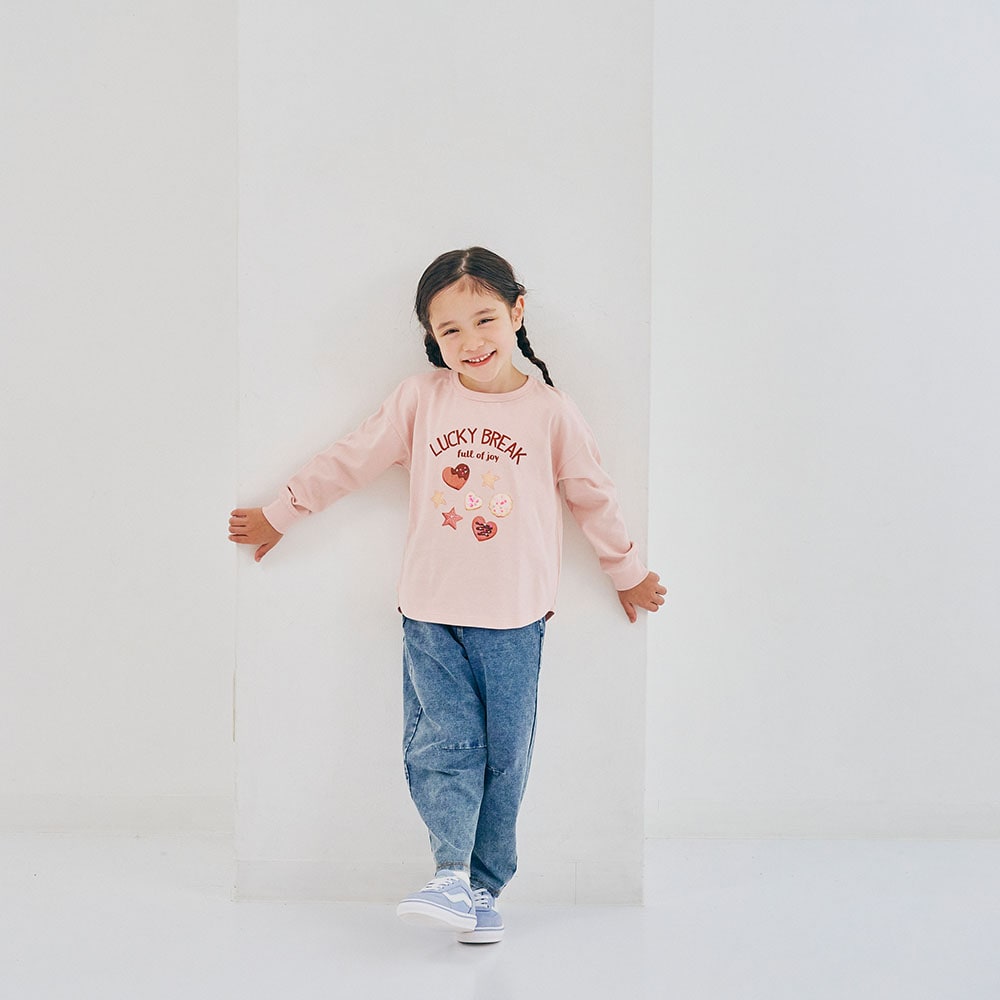 ピーチホイップ／モデル身長110cm 、110サイズ着用
