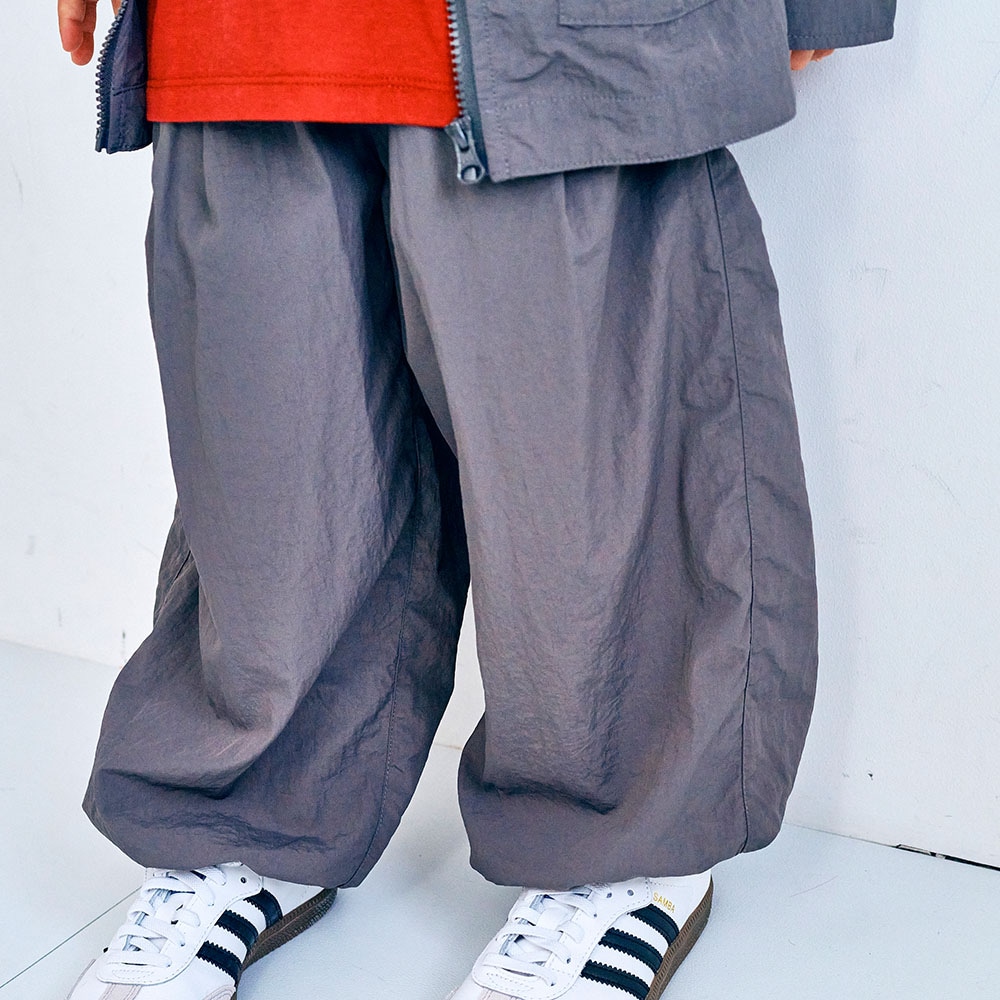 スレートグレー