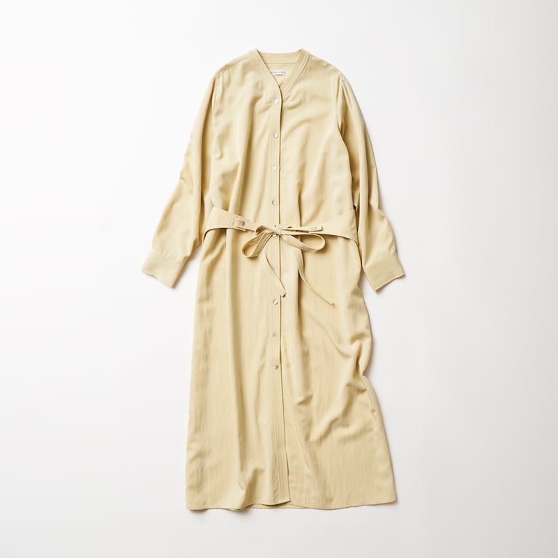 イエローベージュ　フロント