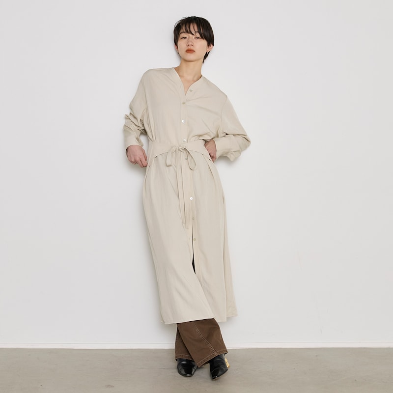 ワンピースとしても、コートとしても着られる一着