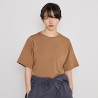 ブラウン