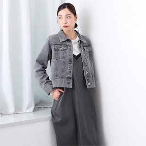 ブラックも製品洗い加工で色落ち感がなじみやすいデニムJK