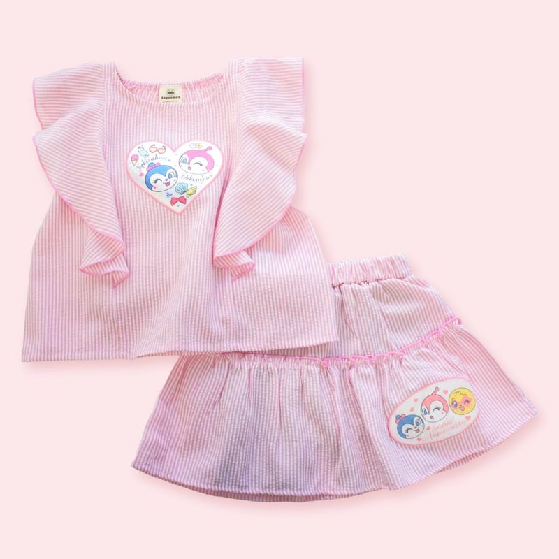 別売りのスカートと合わせてセットアップスタイルも