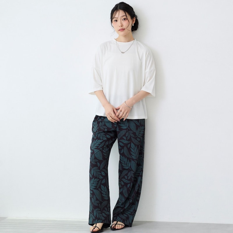 モデル身長167cm／Ｍ～Ｌサイズ