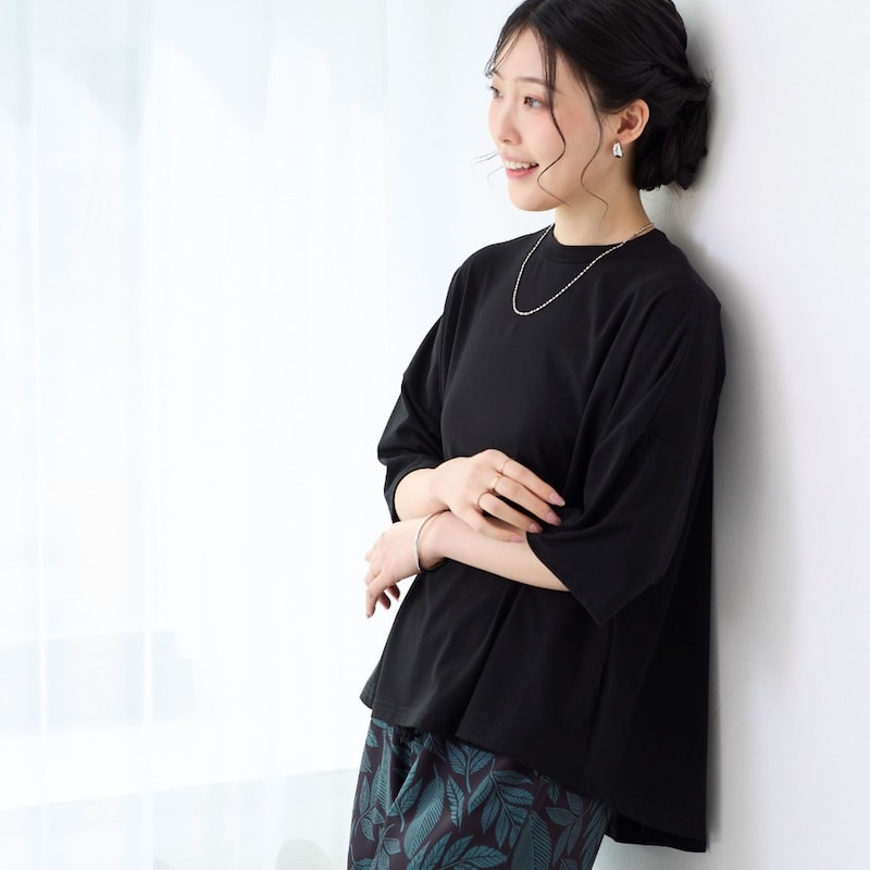 モデル身長167cm／Ｍ～Ｌサイズ