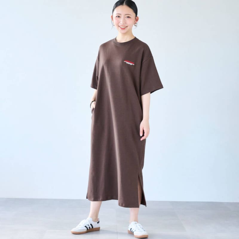 ブラウン