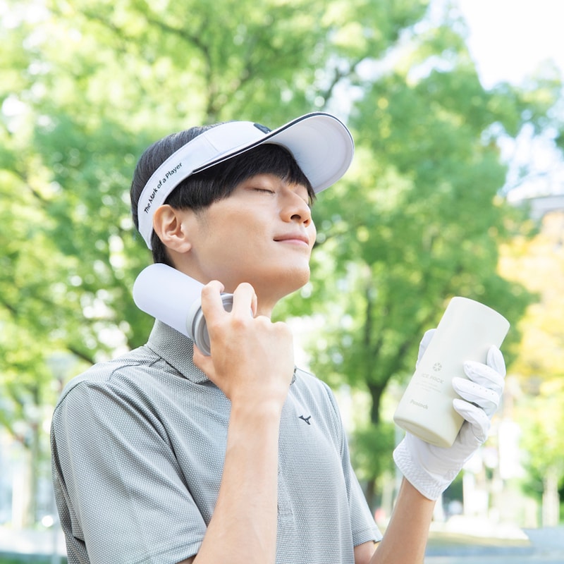 シリコーン製の氷のうで肌に優しい