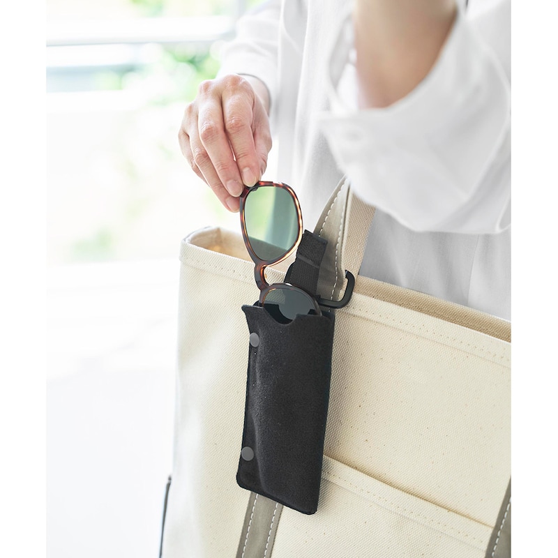 ソフトケースは取り外せるから、サングラスレンズだけを持ち運びたいときに便利