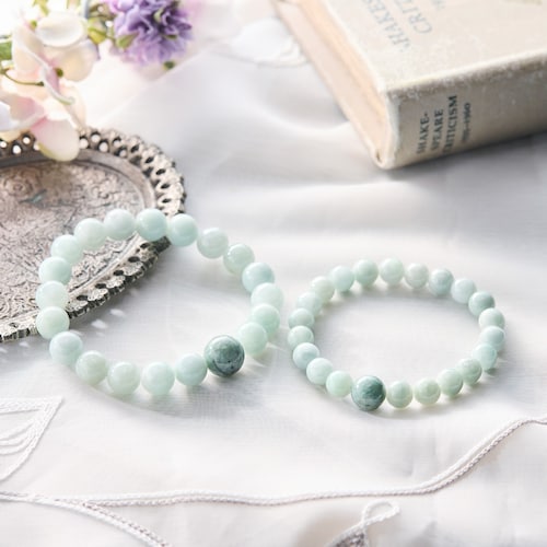 心に平穏と品格を 糸魚川産翡翠ブレスレット【希少な国産の国石】