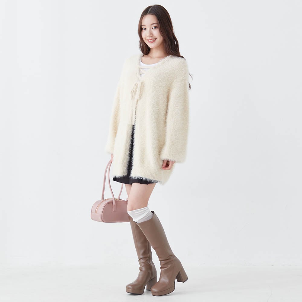 アイボリーベージュ／モデル身長157cm・サイズJ-M