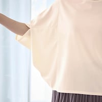 エクリュは透け感のある素材