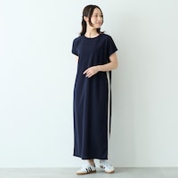 モデル身長165cm／Ｍ　※写真は撮影用のため身丈+6cmになります。
