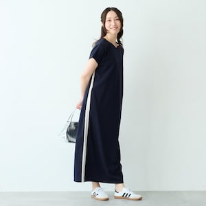 モデル身長165cm／Ｍ　※写真は撮影用のため身丈+6cmになります。