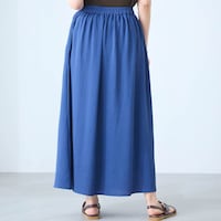 モデル身長168cm／M ※写真は撮影用のため総丈+4cmになります。