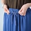 内側に紐付きなのでフィット感の調節可能