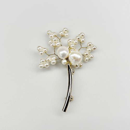 淡水パール使いブローチ