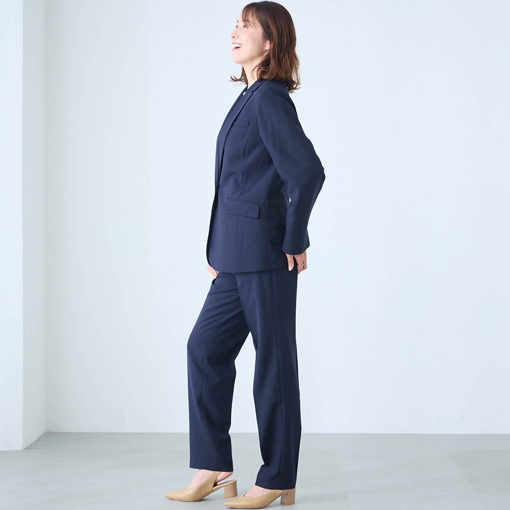 モデル身長168cm／M・股下74cm ※写真は撮影用のため股下+6cmになります。