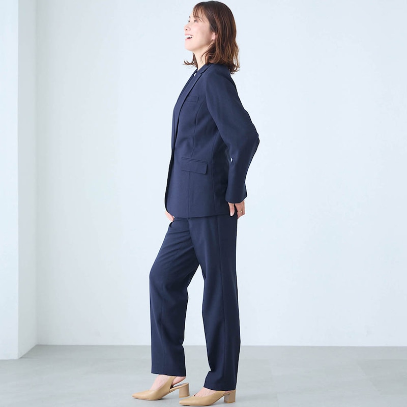 モデル身長168cm／M・股下74cm ※写真は撮影用のため股下+6cmになります。