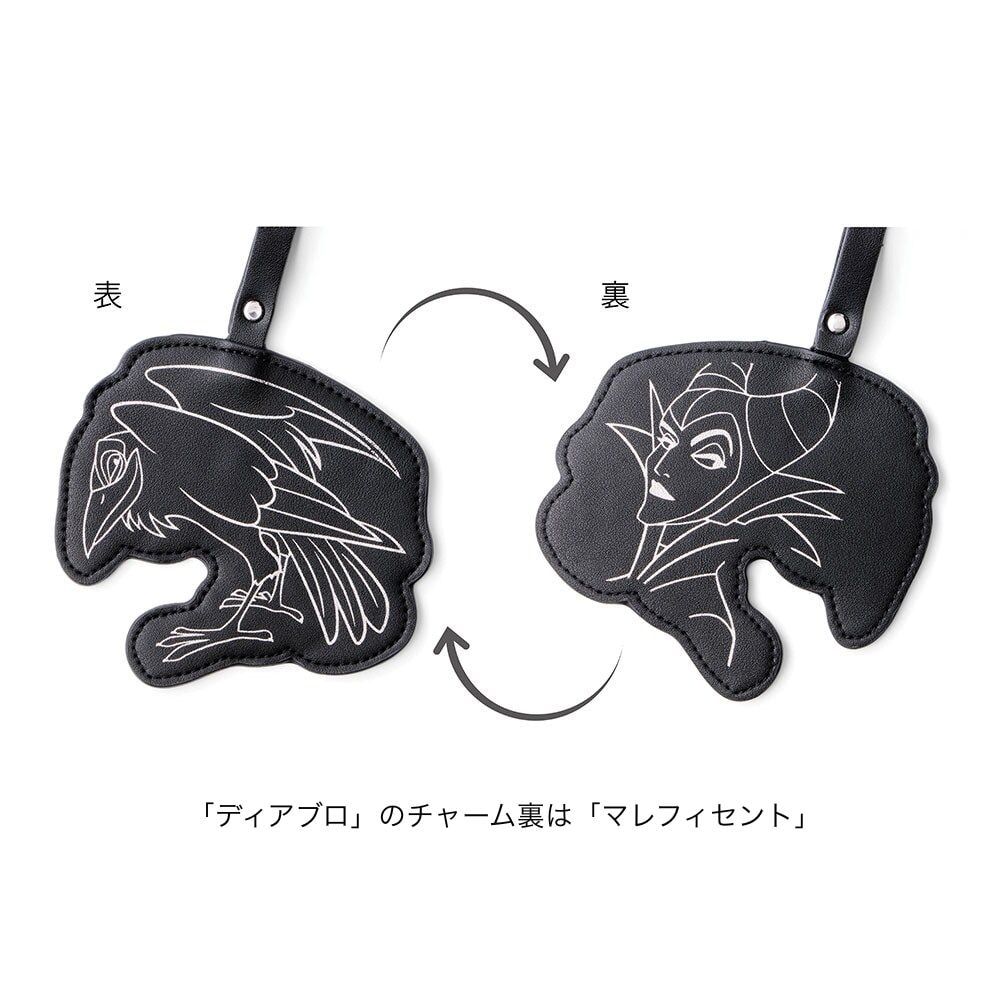 表に手下、裏にヴィランズを箔押ししたこだわり仕様のチャーム付き