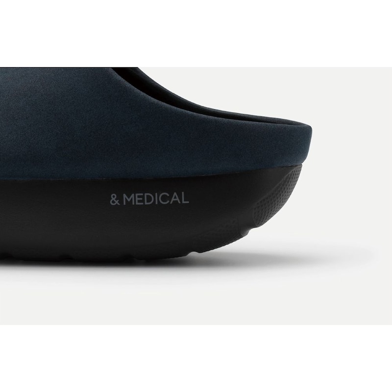 歩きやすさ・動きやすさを追求し、アウトソールの硬度を少し柔らかくしました