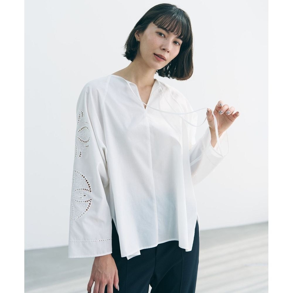 【オンワード樫山】【UNFILO/アンフィーロ】エンブロイダリーブラウス