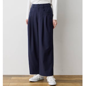 ネイビー