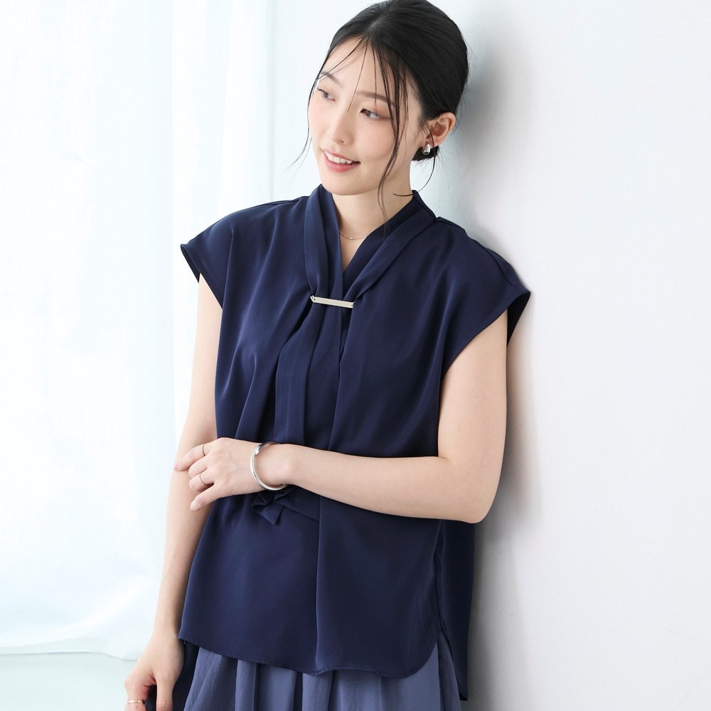 ネイビー