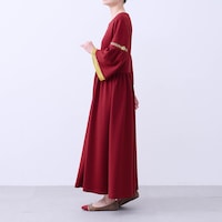 モデル身長168cm／M ※写真は撮影用のため袖丈+2cm・身丈+8cmになります。