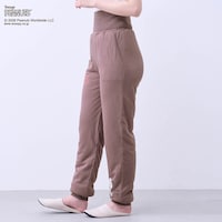 モデル身長168cm／M ※写真は撮影用のため股下+4cmになります。