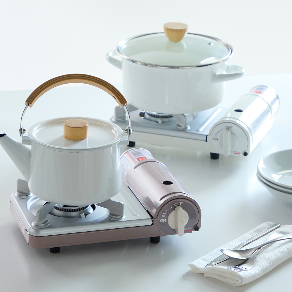 食卓が広々使えるコンパクトコンロ「カセットフーミニ」 食卓が広々使えるコンパクトコンロ「カセットフーミニ」