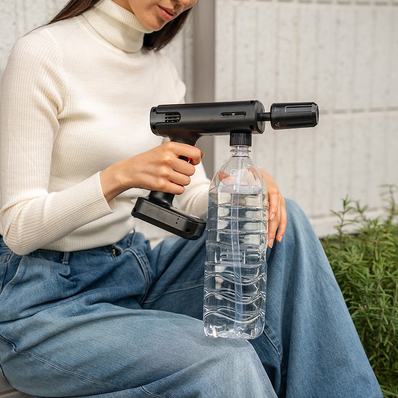 ペットボトルを装着するだけの完全ワイヤレス