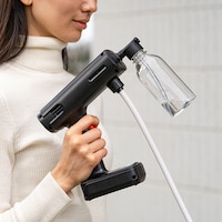本体は牛乳パックよりも軽い、わずか917g
