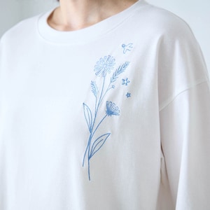 ミニラボならではの繊細なお花と小鳥モチーフの刺繍