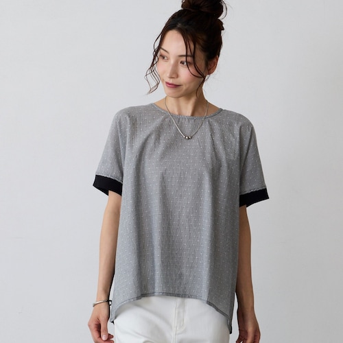 異素材プルオーバー