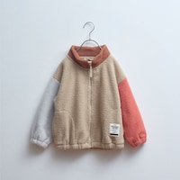ベージュ（オレンジ系袖配色）