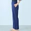 モデル身長169cm／M ※写真は撮影用のため+股下3cmになります。
