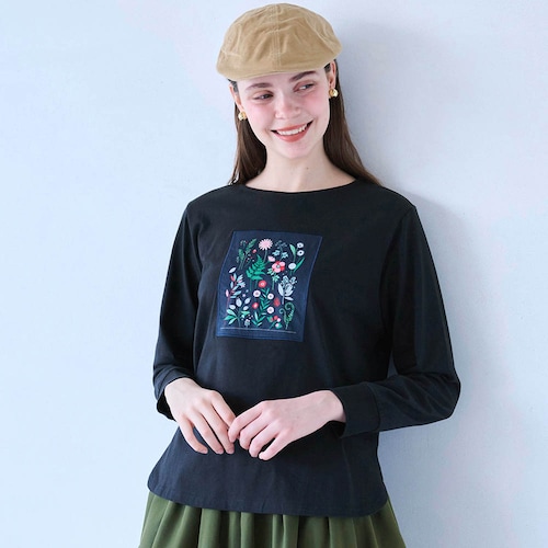 布帛プリントをあしらったアートのような長袖Tシャツ【身生地綿100％】 「ミニラボ」